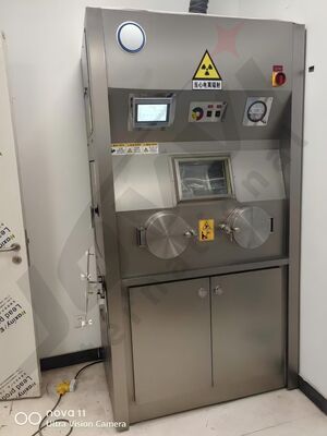 Secure Closure System Hot Cell Providing Radiation Shielding