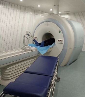 Non Magnetic Stretcher with 8 Kg Lightweight Design, Non-magnetic Wheels, and Powered Height Adjustment for MRI Rooms