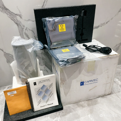 Dose Calibrator with Vial Syringe and Capsule Adapters for Hot Cell Versatility